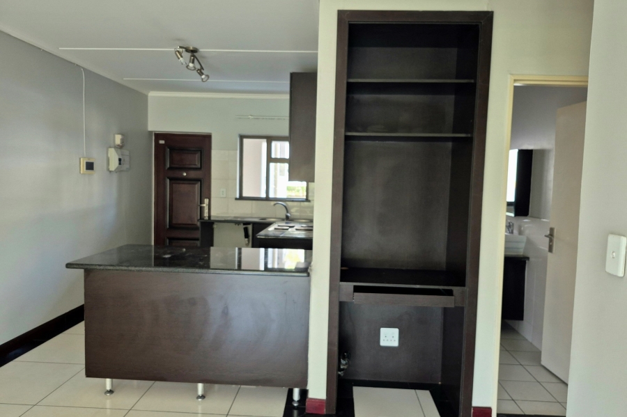 2 Bedroom Property for Sale in Noordwyk Gauteng
