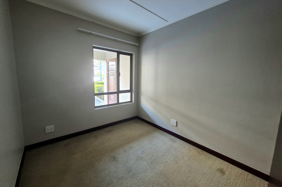 2 Bedroom Property for Sale in Noordwyk Gauteng
