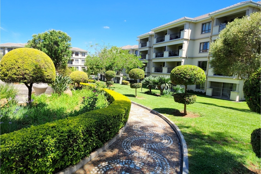 2 Bedroom Property for Sale in Noordwyk Gauteng