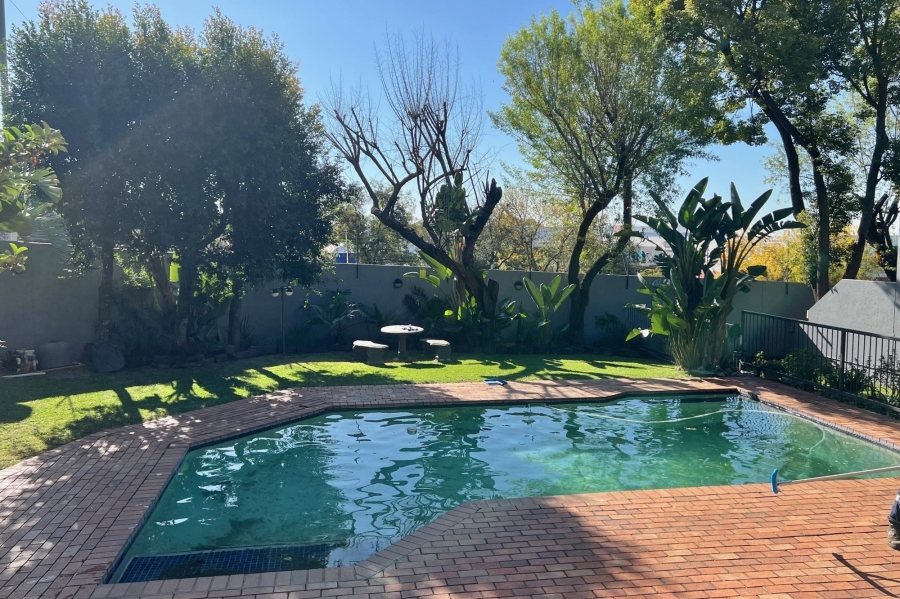2 Bedroom Property for Sale in Morningside Gauteng