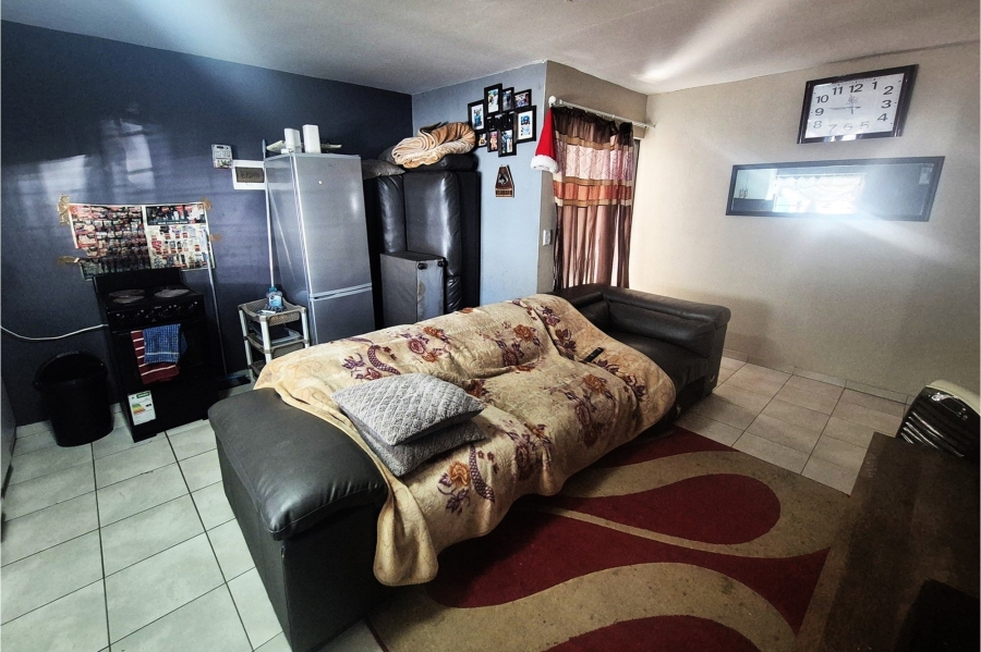 To Let 1 Bedroom Property for Rent in Bloubosrand Gauteng