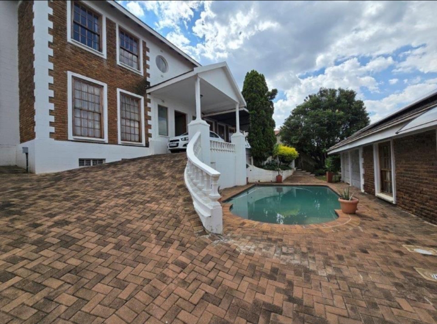 4 Bedroom Property for Sale in Glenvista Gauteng