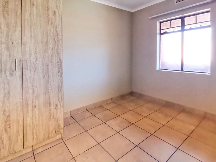 2 Bedroom Property for Sale in Montana Tuine Gauteng