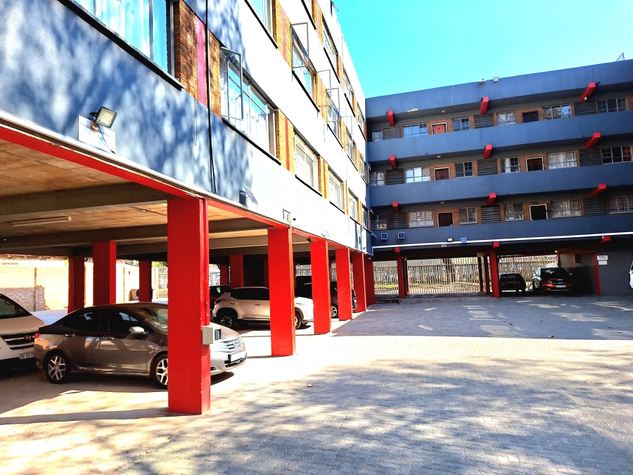 1 Bedroom Property for Sale in Paarlshoop Gauteng