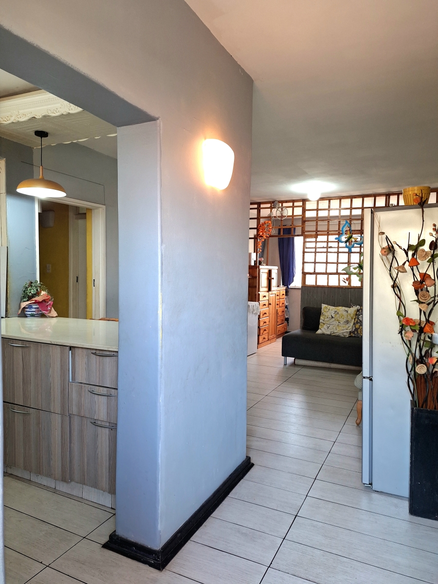1 Bedroom Property for Sale in Paarlshoop Gauteng