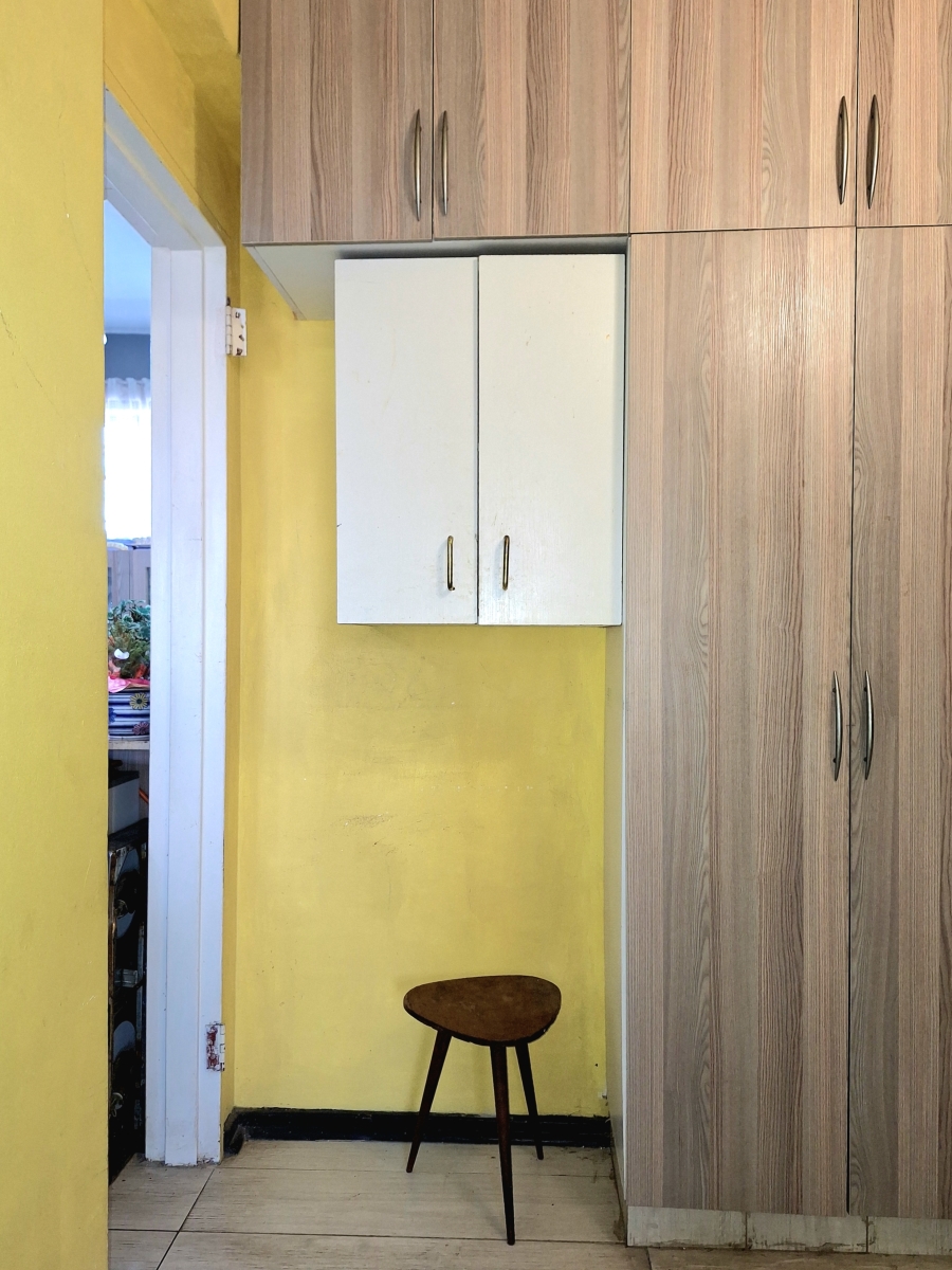 1 Bedroom Property for Sale in Paarlshoop Gauteng