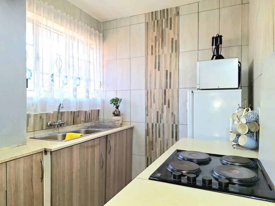1 Bedroom Property for Sale in Paarlshoop Gauteng