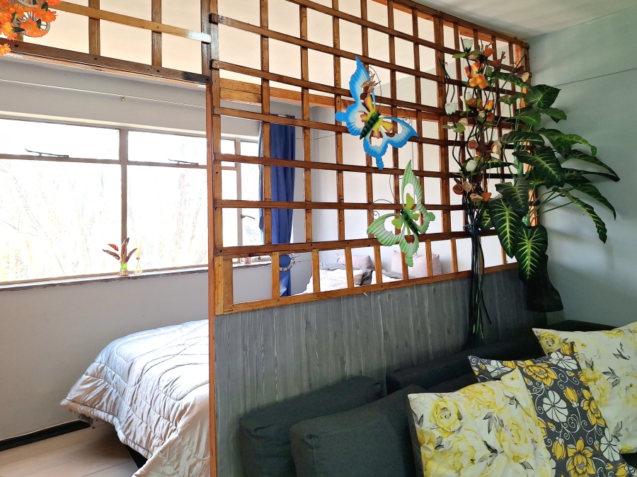 1 Bedroom Property for Sale in Paarlshoop Gauteng