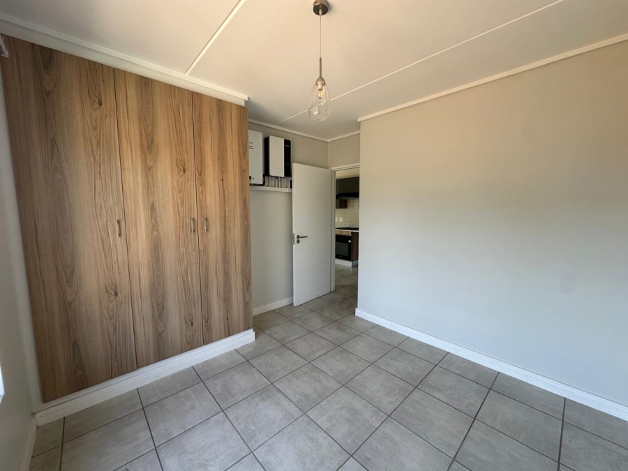 To Let 1 Bedroom Property for Rent in Linbro Park Gauteng