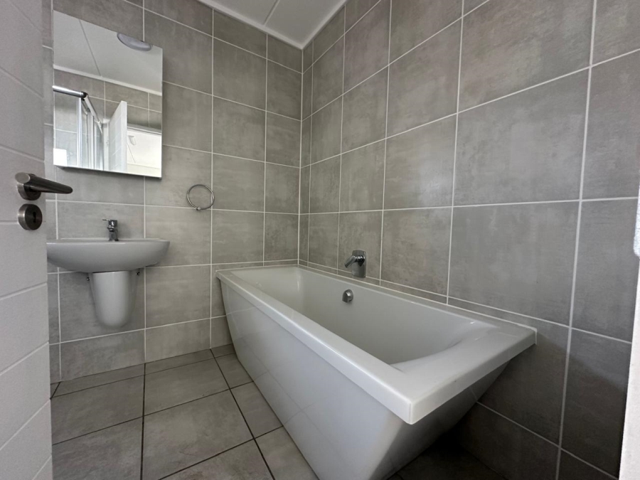 To Let 1 Bedroom Property for Rent in Linbro Park Gauteng