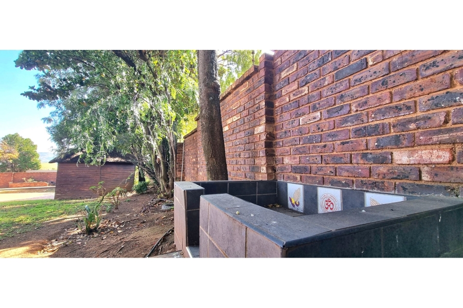 3 Bedroom Property for Sale in Mulbarton Gauteng