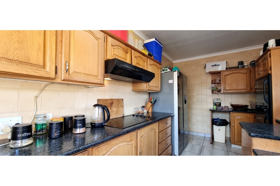 3 Bedroom Property for Sale in Mulbarton Gauteng