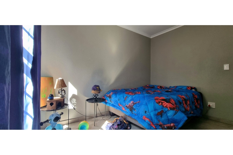 3 Bedroom Property for Sale in Mulbarton Gauteng