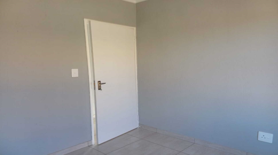 2 Bedroom Property for Sale in Reigerpark Gauteng