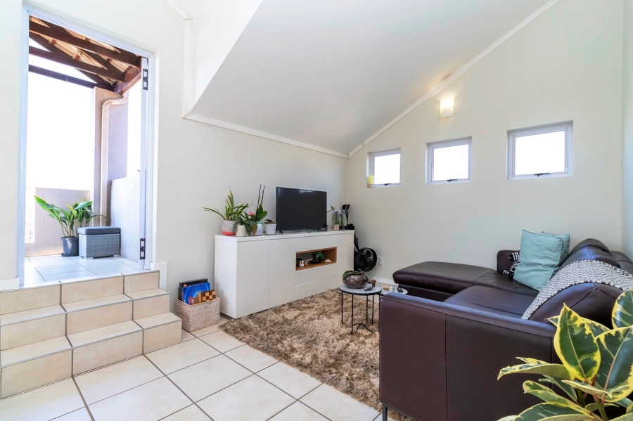 To Let 2 Bedroom Property for Rent in Bryanston Gauteng