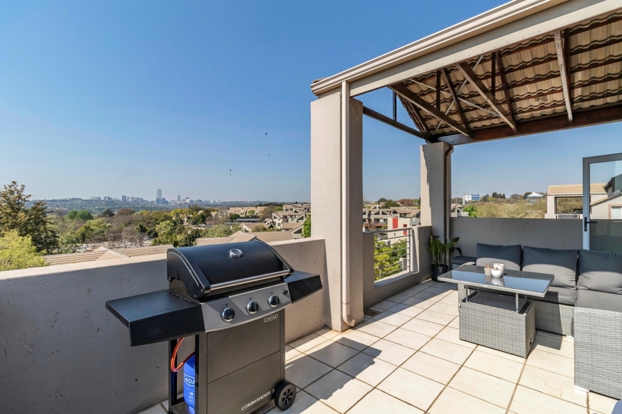 To Let 2 Bedroom Property for Rent in Bryanston Gauteng