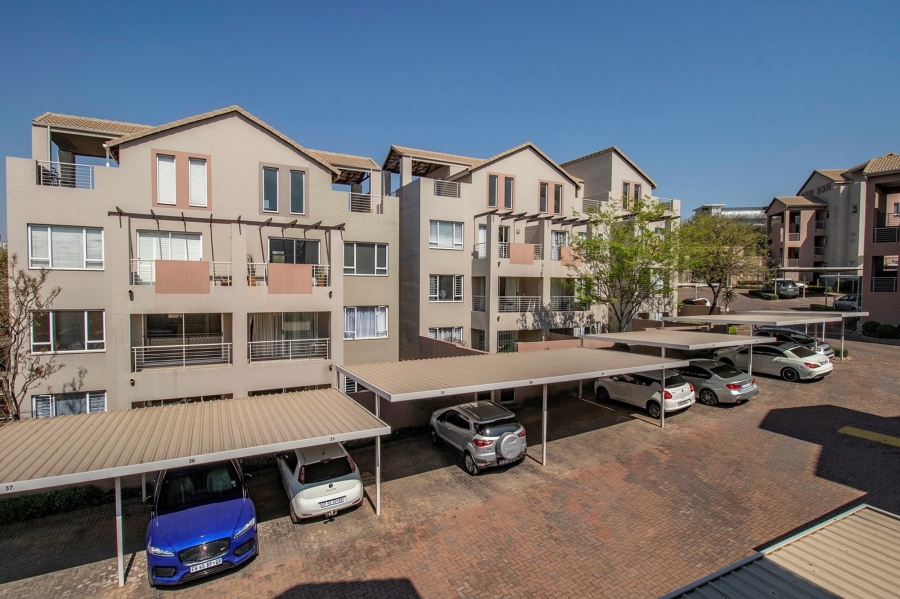 To Let 2 Bedroom Property for Rent in Bryanston Gauteng