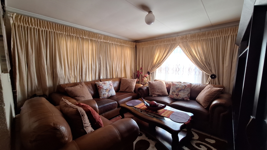 3 Bedroom Property for Sale in Olievenhoutbosch Gauteng