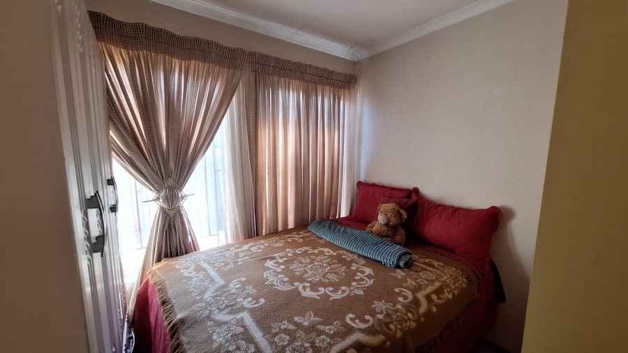3 Bedroom Property for Sale in Olievenhoutbosch Gauteng
