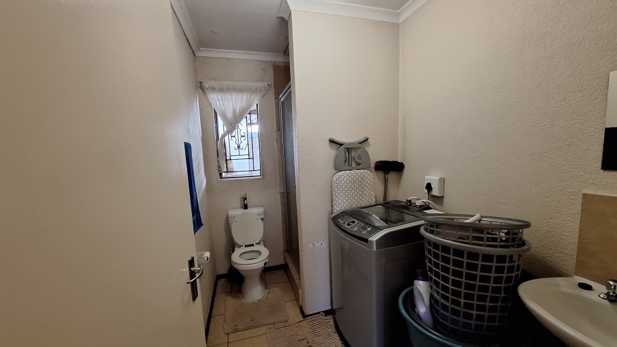 3 Bedroom Property for Sale in Olievenhoutbosch Gauteng