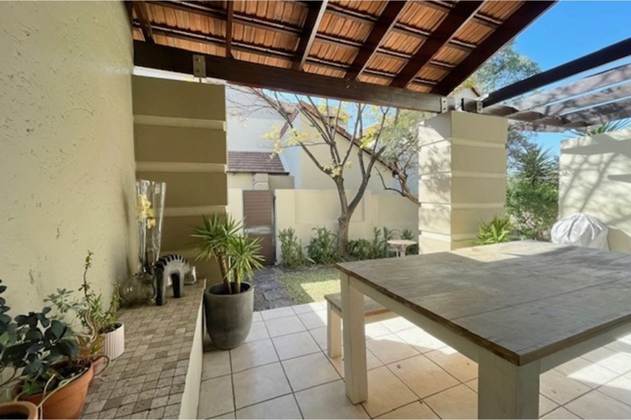 2 Bedroom Property for Sale in Fourways Gauteng