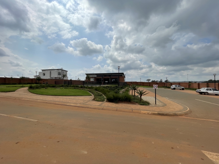 4 Bedroom Property for Sale in Clayville Gauteng