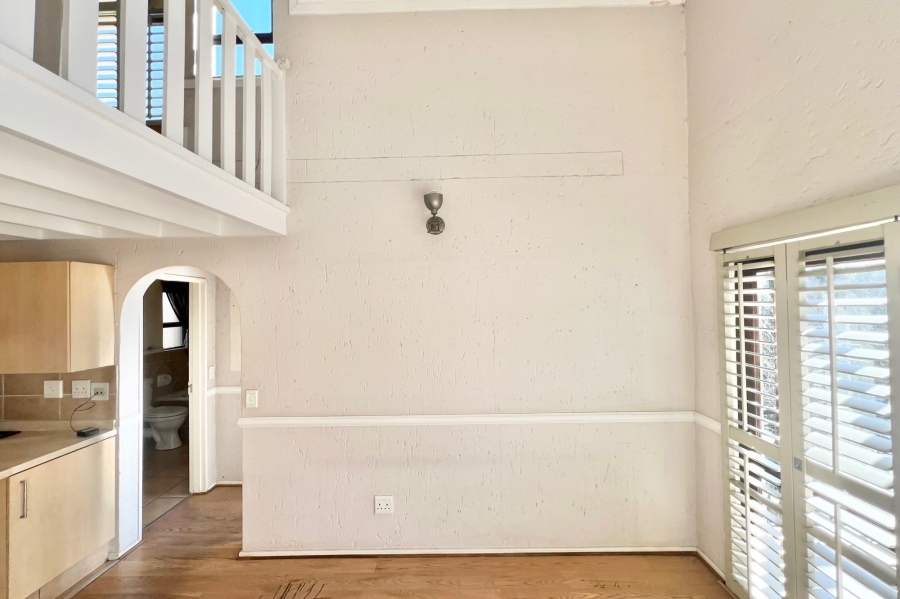 1 Bedroom Property for Sale in Lonehill Gauteng