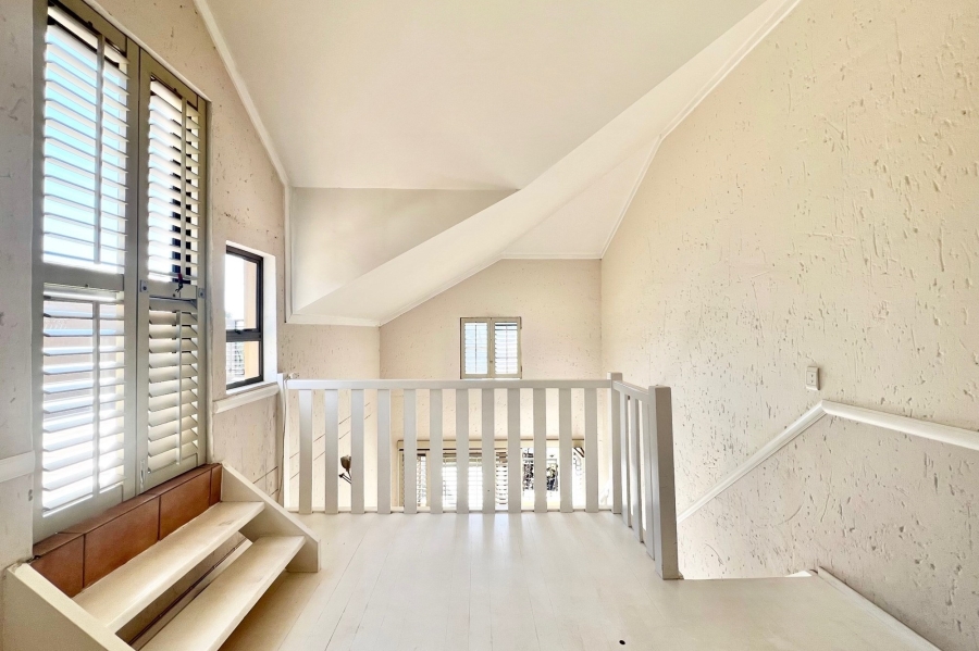 1 Bedroom Property for Sale in Lonehill Gauteng