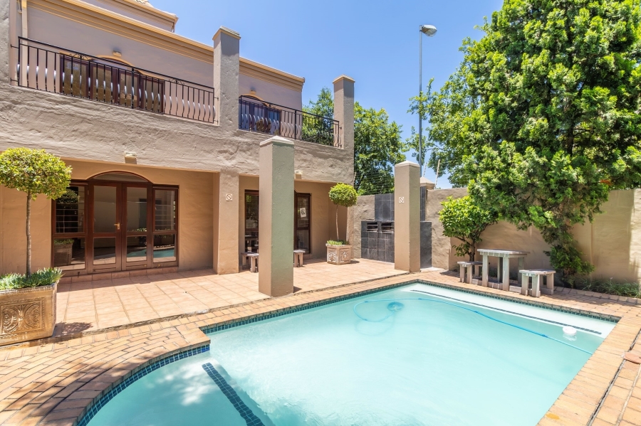 1 Bedroom Property for Sale in Lonehill Gauteng