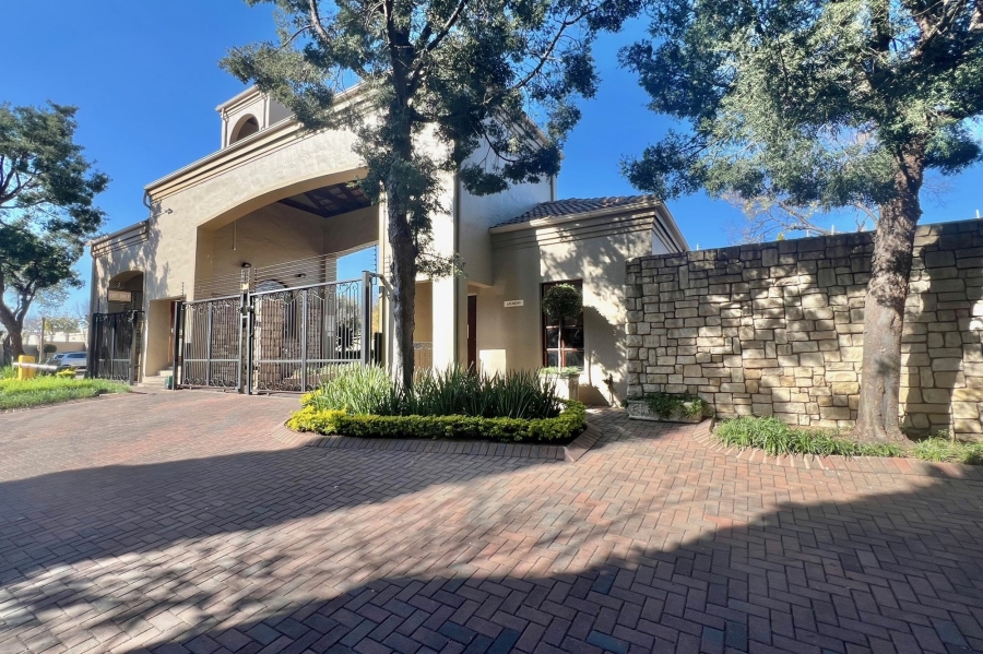 1 Bedroom Property for Sale in Lonehill Gauteng