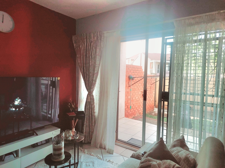 2 Bedroom Property for Sale in The Orchards Gauteng