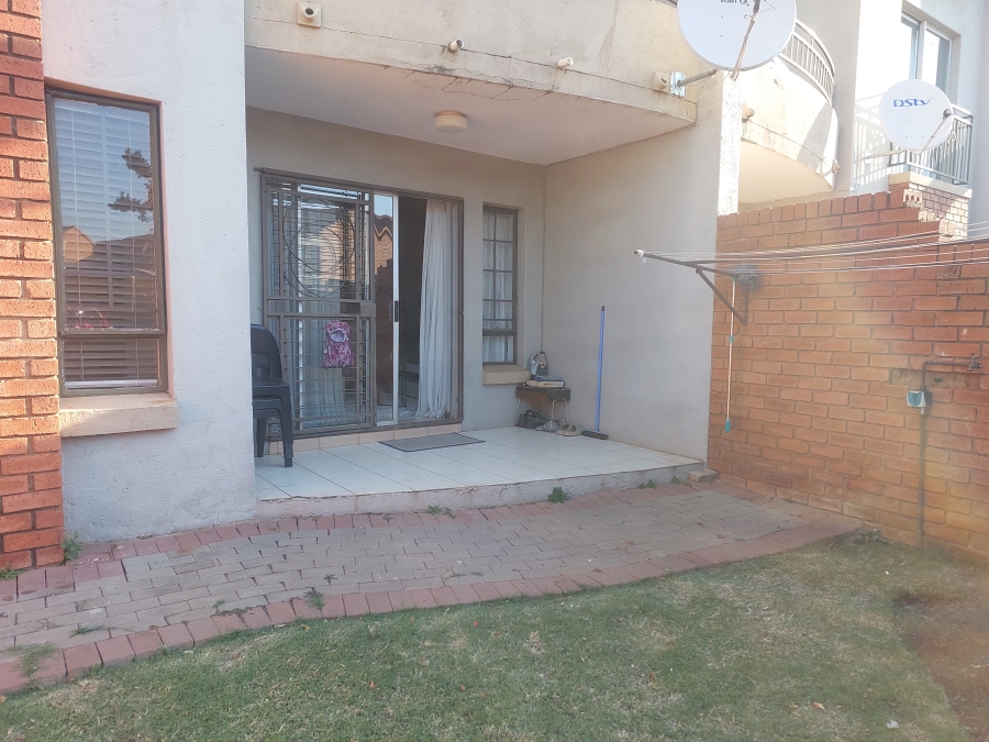 2 Bedroom Property for Sale in The Orchards Gauteng
