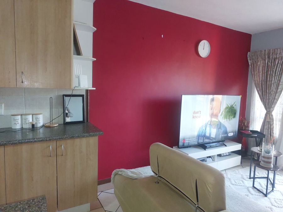 2 Bedroom Property for Sale in The Orchards Gauteng