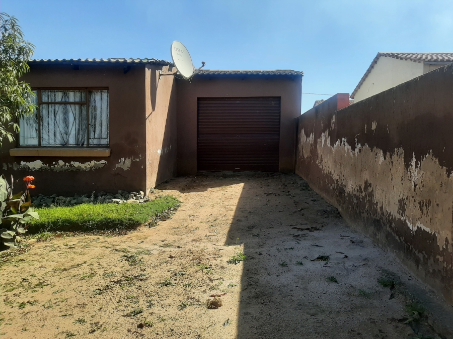 3 Bedroom Property for Sale in Chief A. Luthuli Park Gauteng