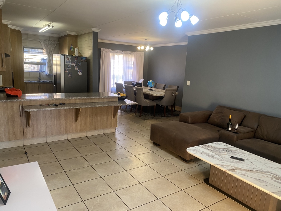To Let 3 Bedroom Property for Rent in Willow Park Manor Gauteng