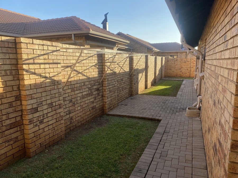 To Let 3 Bedroom Property for Rent in Willow Park Manor Gauteng