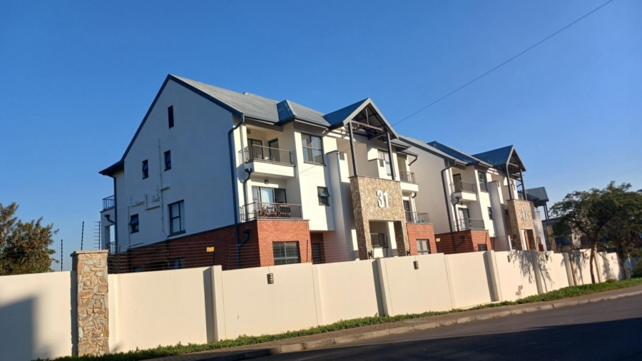 1 Bedroom Property for Sale in Oakdene Gauteng