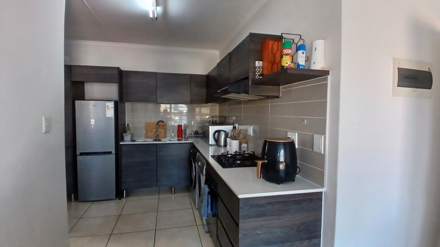 1 Bedroom Property for Sale in Oakdene Gauteng