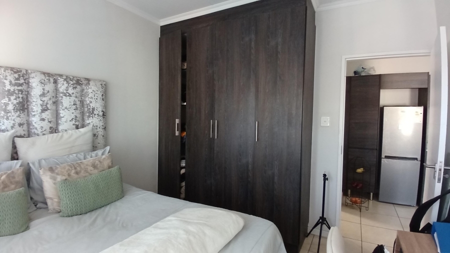 1 Bedroom Property for Sale in Oakdene Gauteng