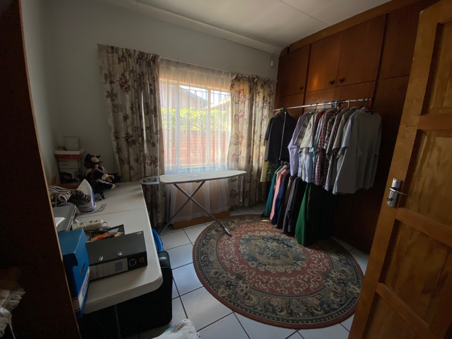 4 Bedroom Property for Sale in Booysens Gauteng