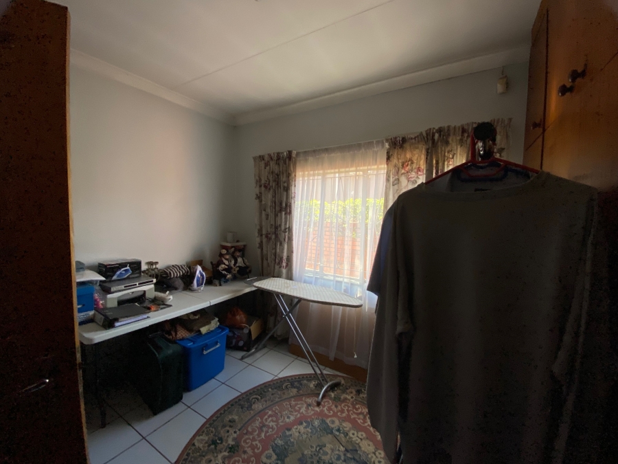 4 Bedroom Property for Sale in Booysens Gauteng