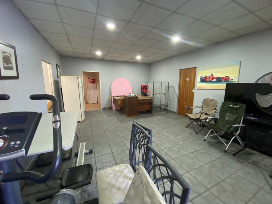 4 Bedroom Property for Sale in Booysens Gauteng