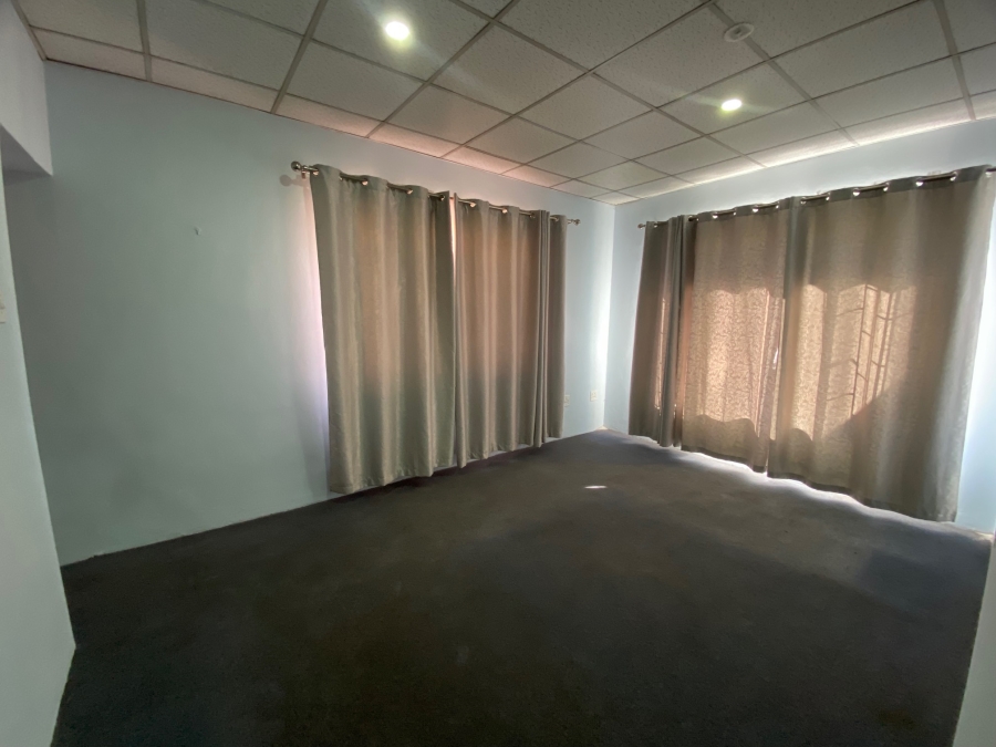 4 Bedroom Property for Sale in Booysens Gauteng