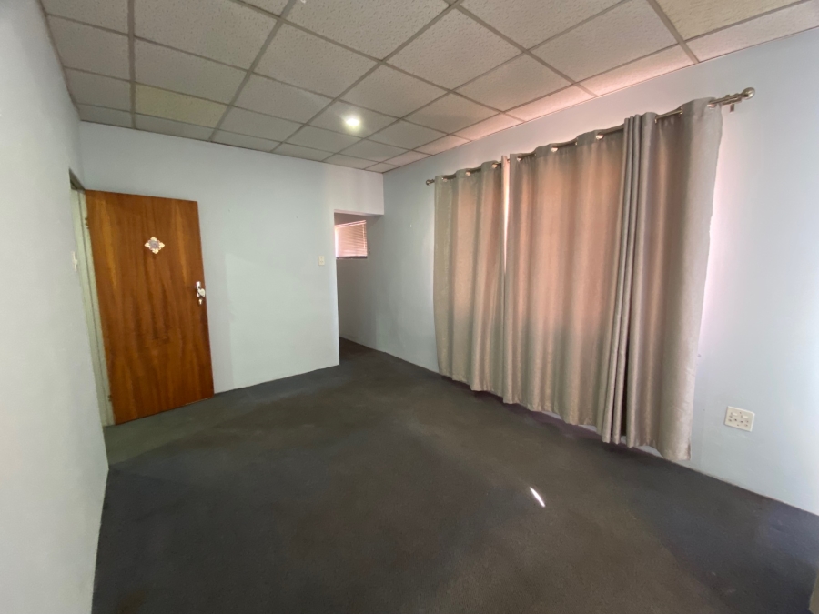 4 Bedroom Property for Sale in Booysens Gauteng