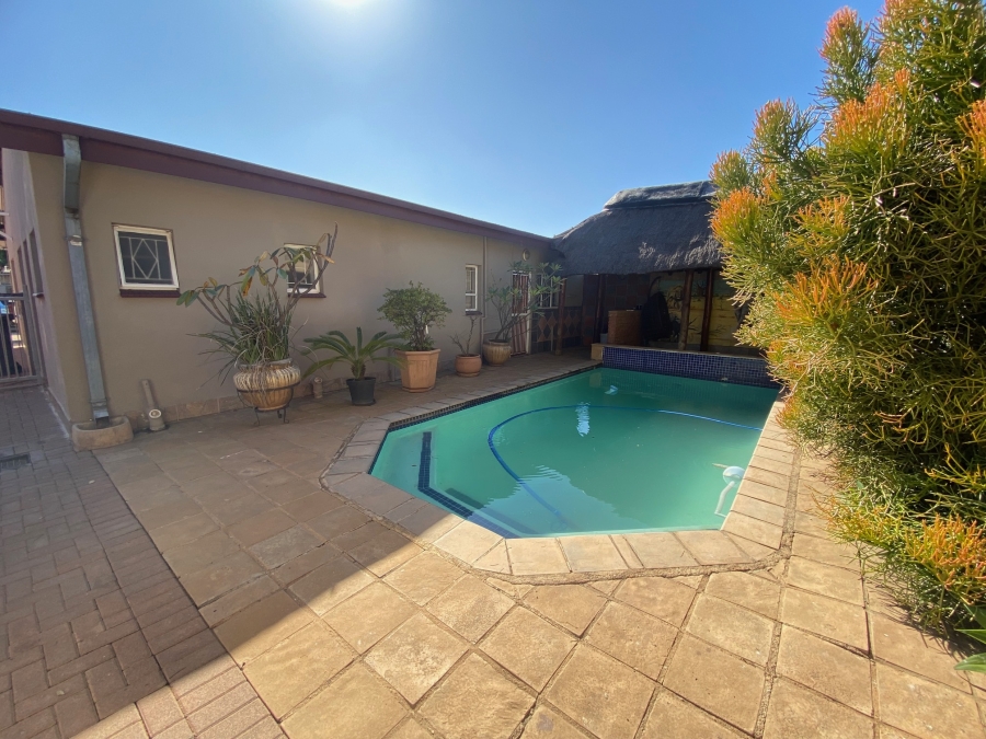 4 Bedroom Property for Sale in Booysens Gauteng