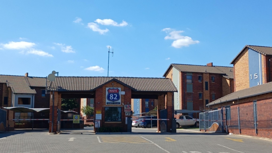 2 Bedroom Property for Sale in Olifantsvlei Gauteng