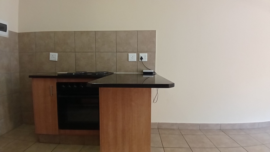 2 Bedroom Property for Sale in Olifantsvlei Gauteng