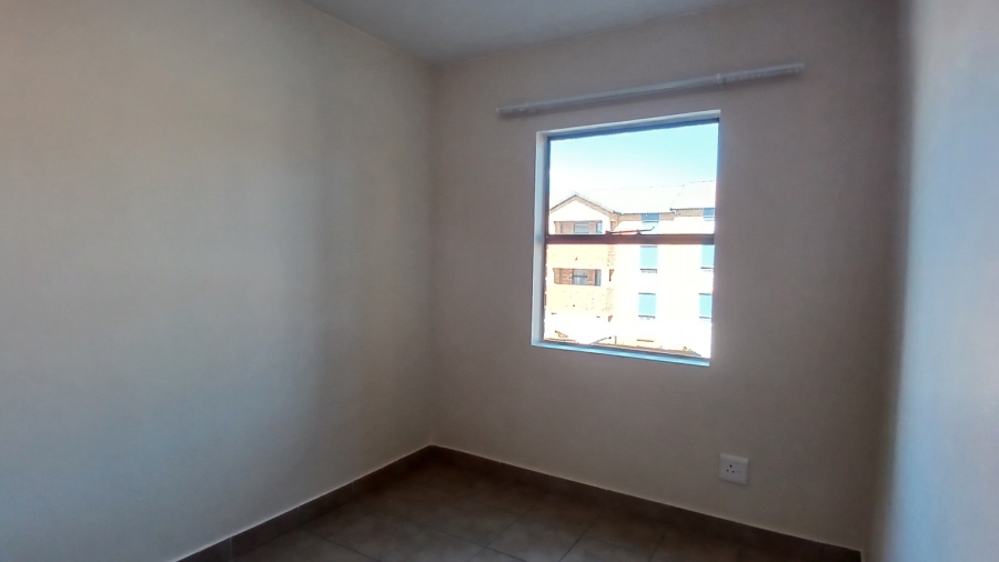 2 Bedroom Property for Sale in Olifantsvlei Gauteng