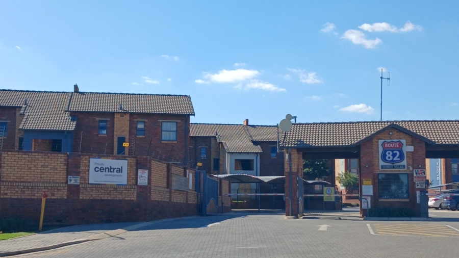 2 Bedroom Property for Sale in Olifantsvlei Gauteng