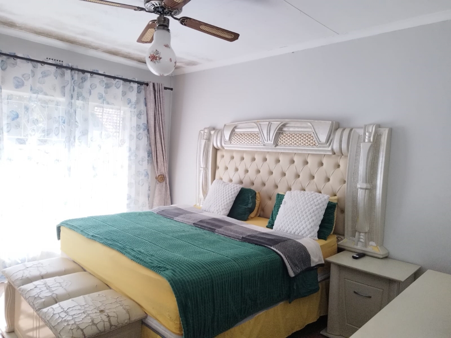 4 Bedroom Property for Sale in Birchleigh North Gauteng